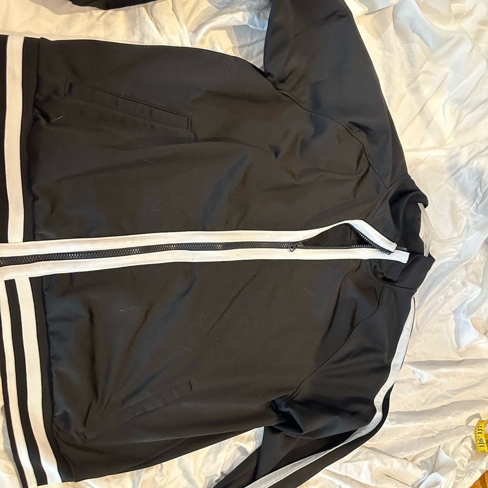 Champion Women’s Used US 2xl Black and White Zip-Up Jacket